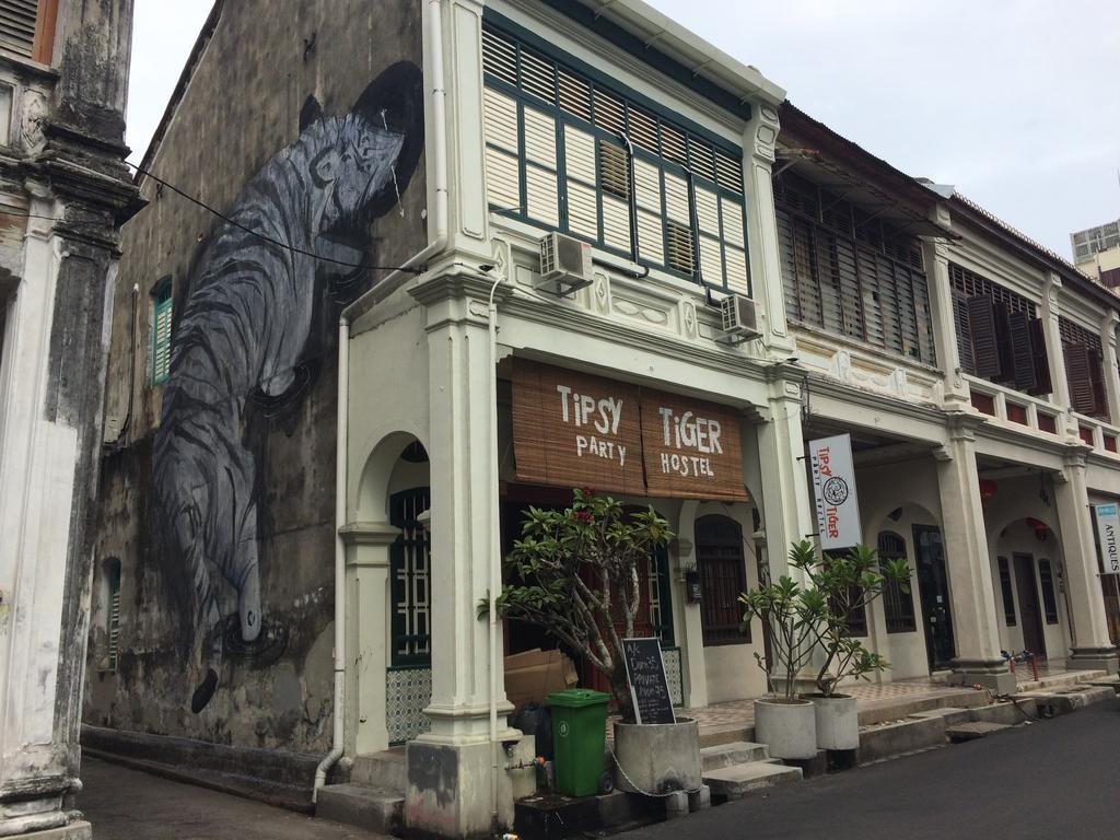 Tipsy Tiger Party Hostel George Town Exterior photo